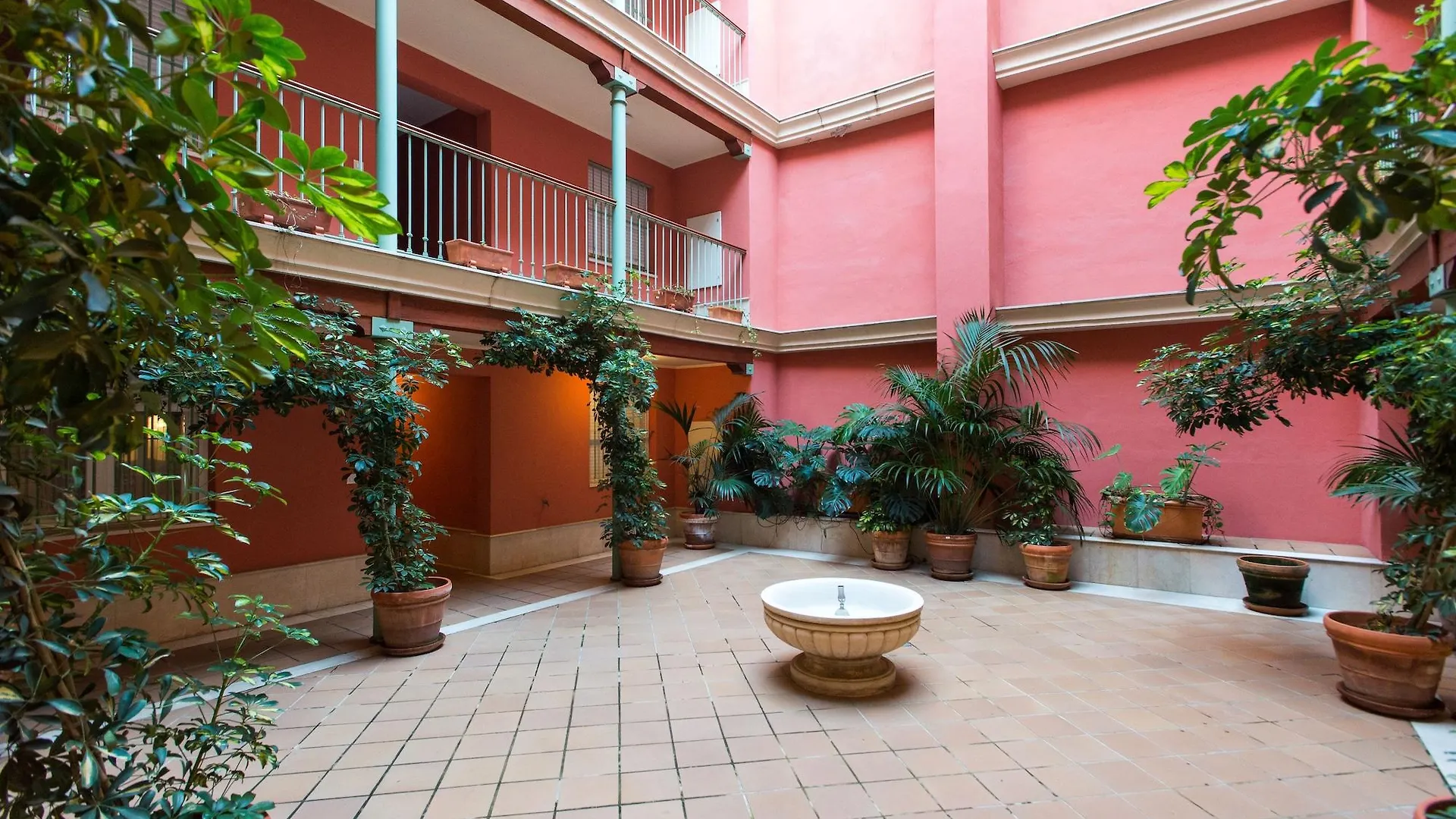 The Zentral Suites & Apartments Seville 0*,  Spain