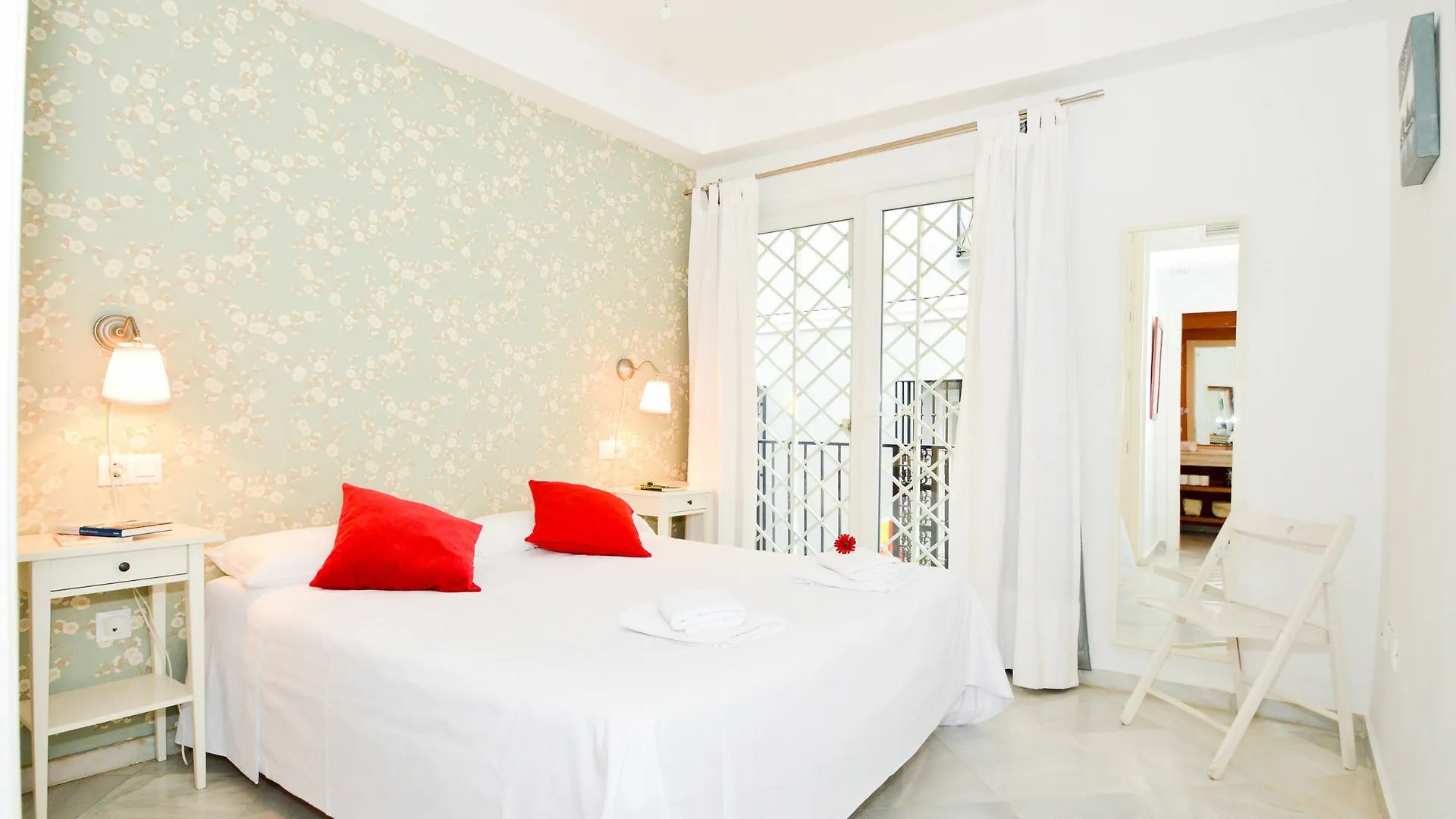 The Zentral Suites & Apartments Seville 0*,