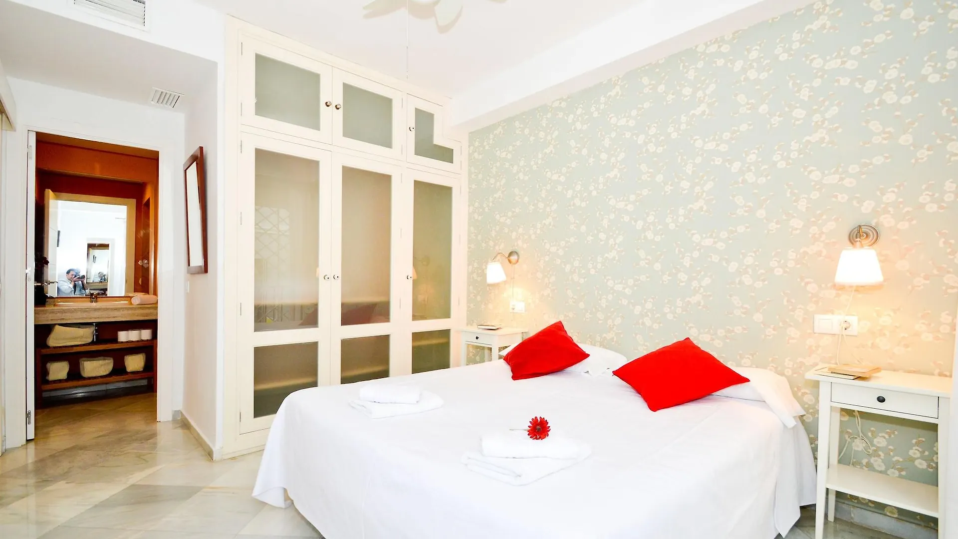 The Zentral Suites & Apartments إشبيلية 0*,